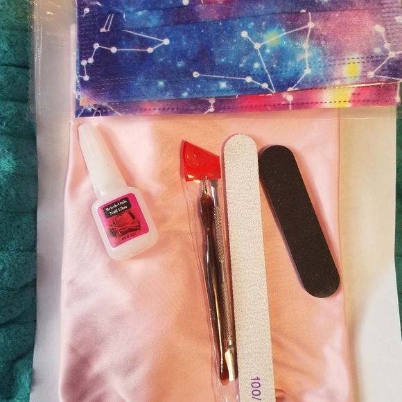 Nail Kit - Picture 12 of 16